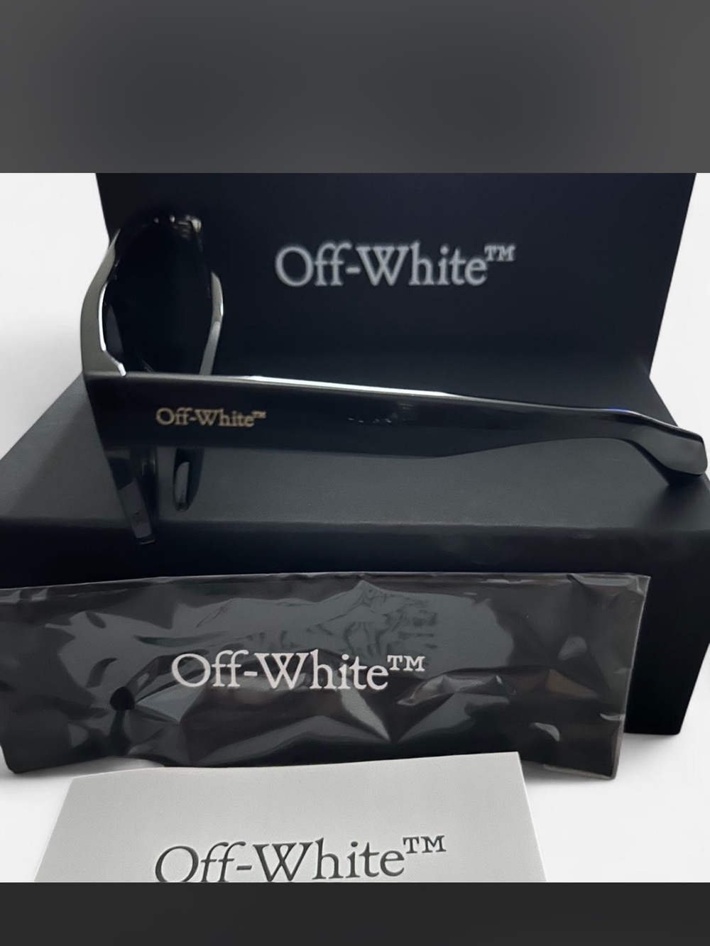 Off-White Black Gloss Sunglasses for Men